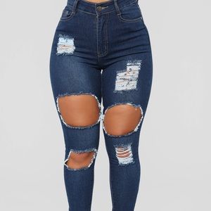 Fashion nova ripped skinny jeans Size 15/16